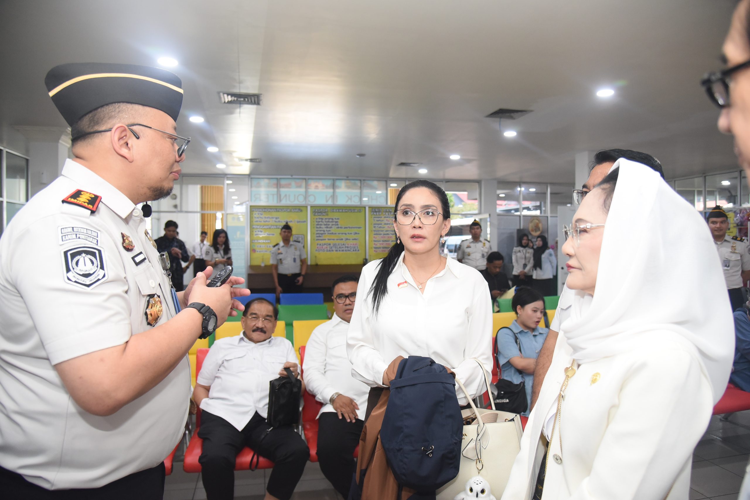 Rieke Diah Pitaloka Soroti Penguatan Sistem Keimigrasian