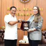 Wamenhan RI Terima Kunjungan Executive Director IISS-Asia