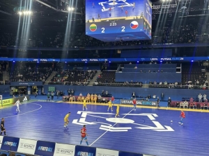 Atmosfer Modern Futsal di Žalgirio Arena