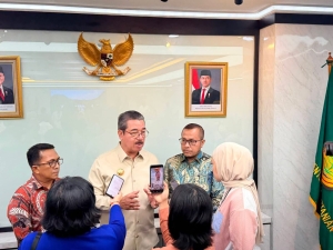 Hendrik: Sejumlah Daerah di Maluku Disetujui untuk Pengembangan dan Hilirisasi Komoditas Kelapa dan Ubi Kayu